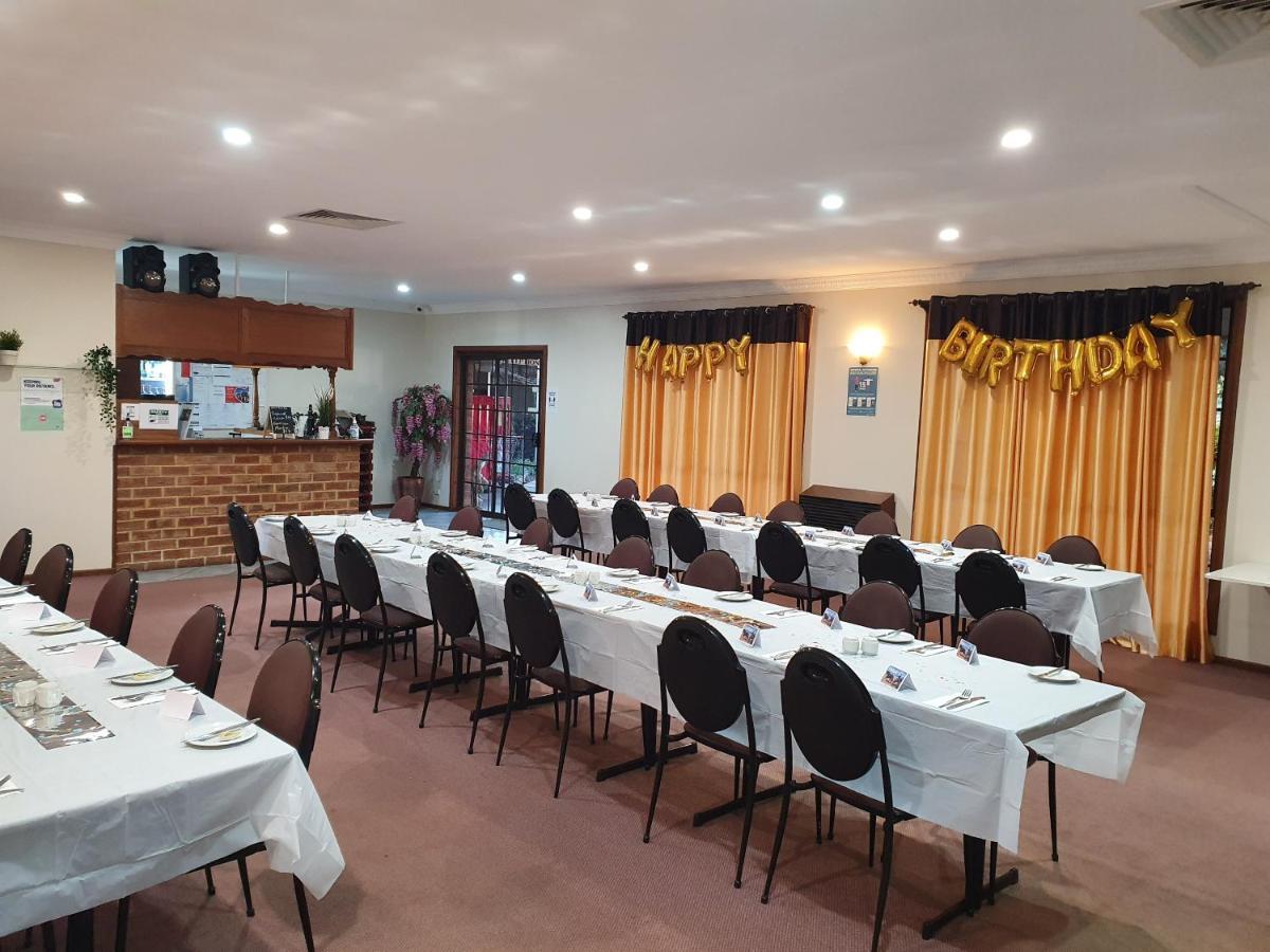 Roundhouse Motel Peterborough Luaran gambar