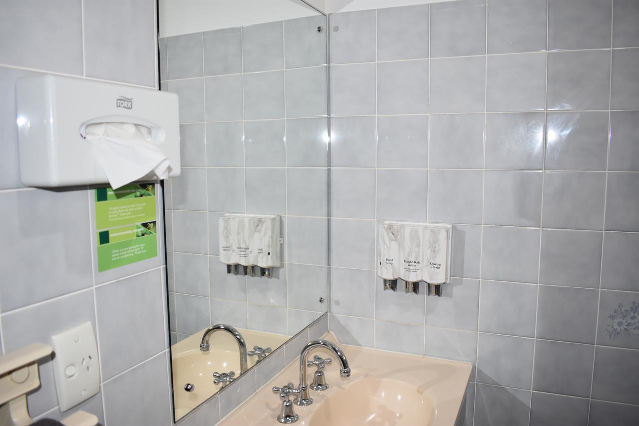 Roundhouse Motel Peterborough Luaran gambar