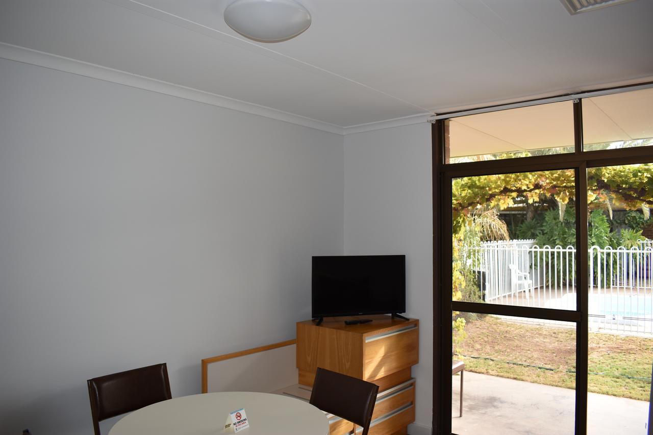 Roundhouse Motel Peterborough Luaran gambar