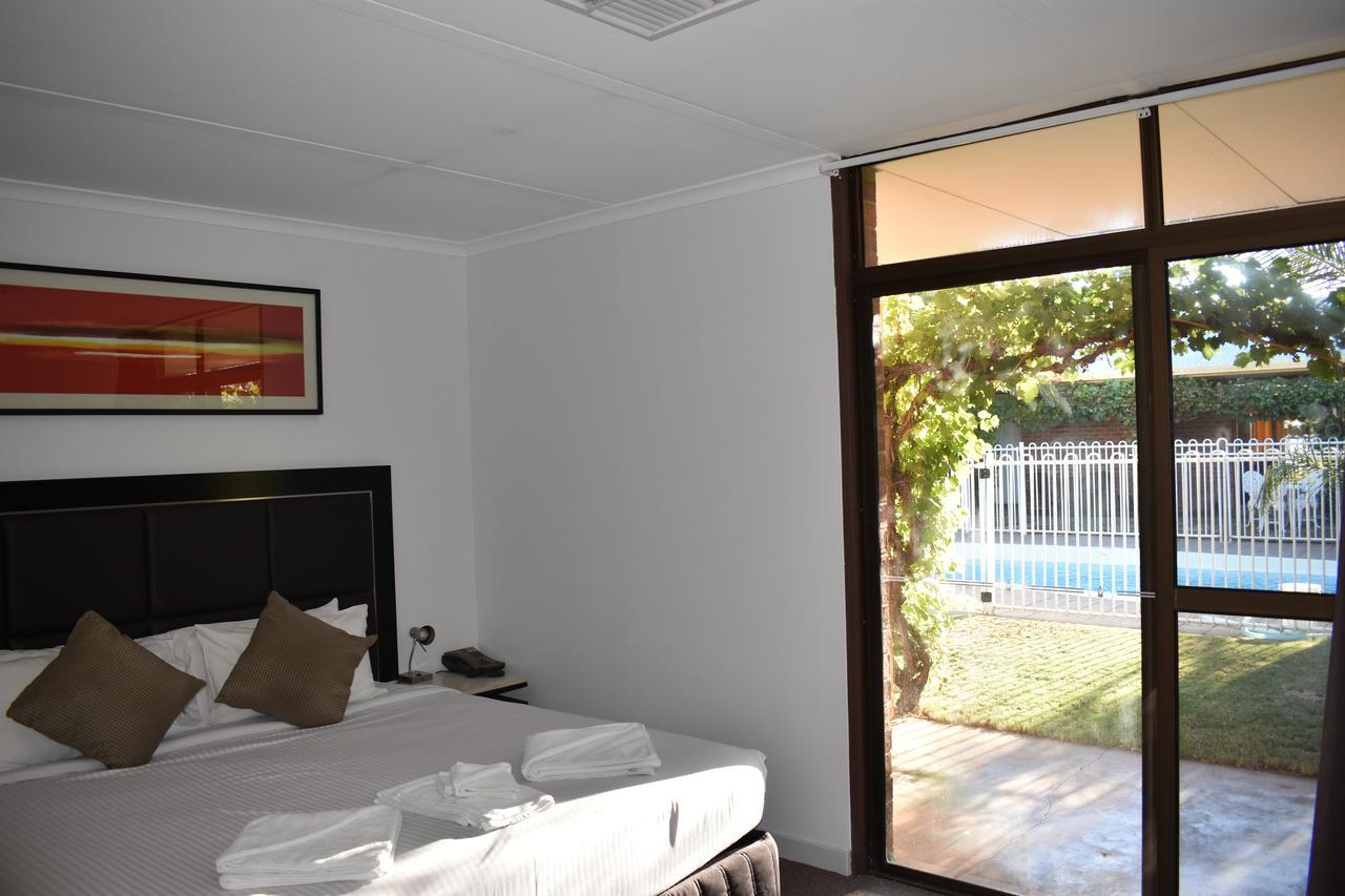 Roundhouse Motel Peterborough Luaran gambar